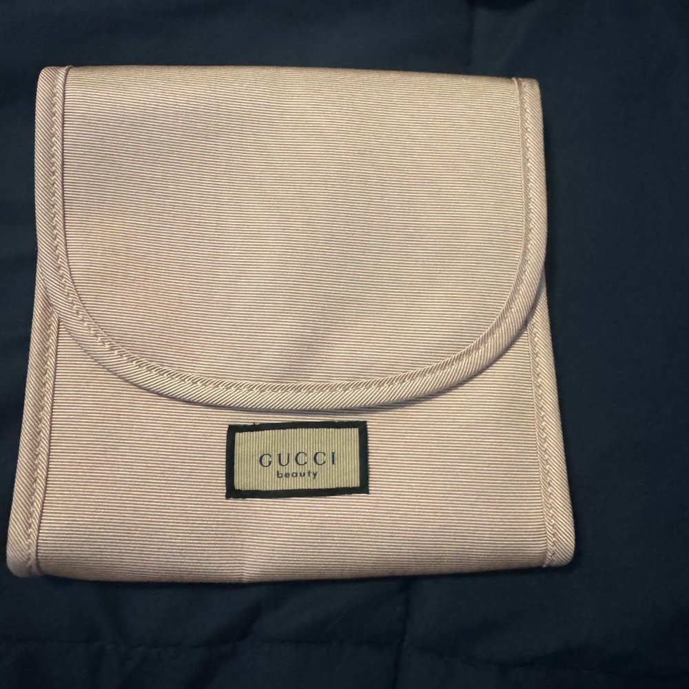 Light-Pink Gucci (Snap-Closure) Cosmetic-Makeup Bag